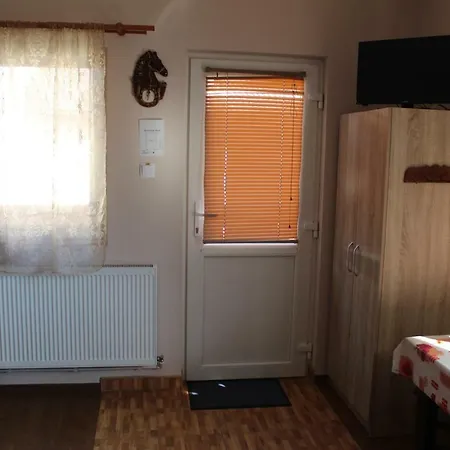 Kovacs Vendégház *